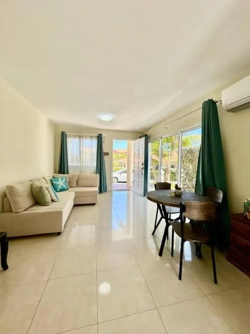 Sunset Breeze Apartment Willemstad