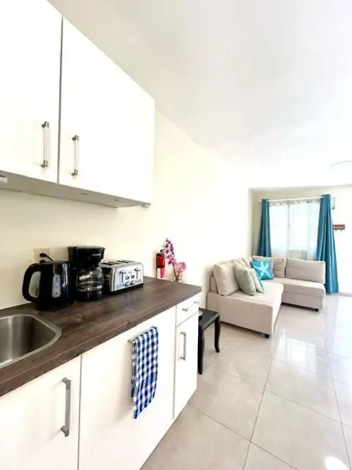 Holiday home Sunset Breeze Apartment Willemstad