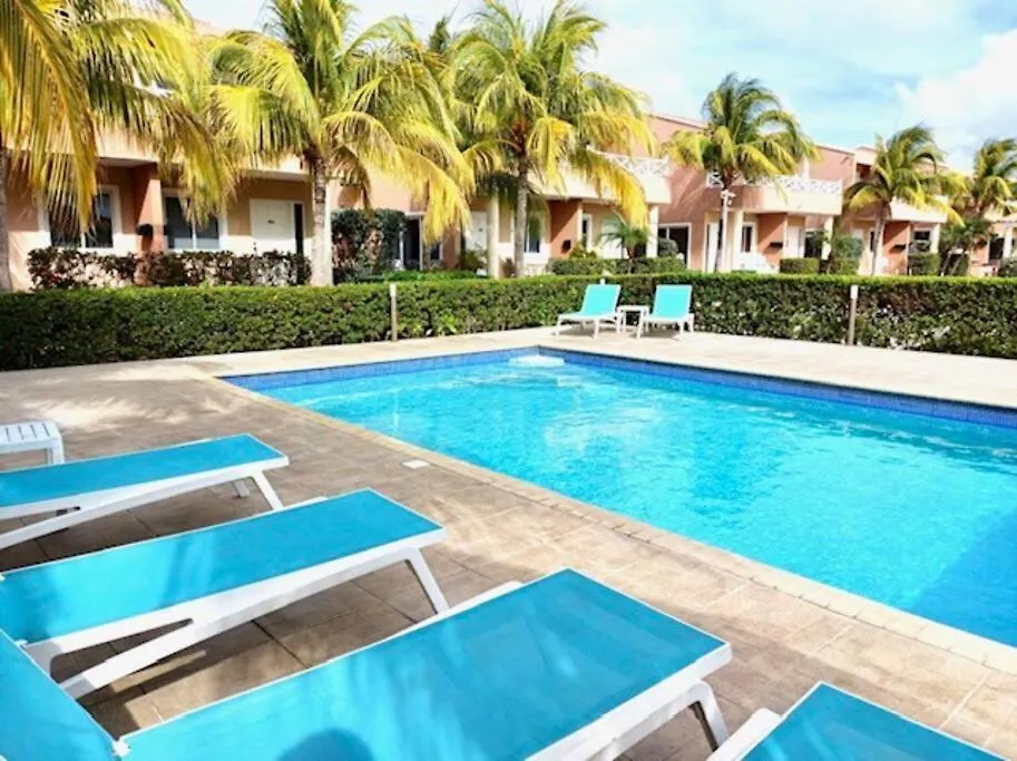 Sunset Breeze Apartment Willemstad