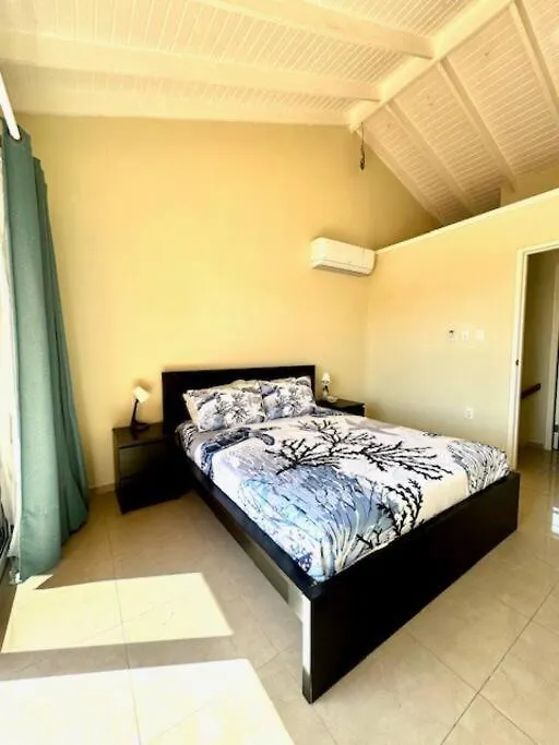 Sunset Breeze Apartment Willemstad Holiday home